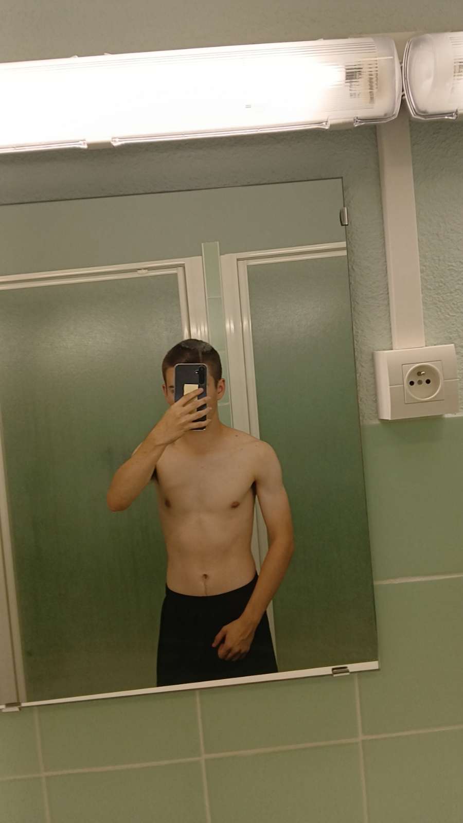 Perfil de Kyan, 19 años, ts escort en Trasmiras