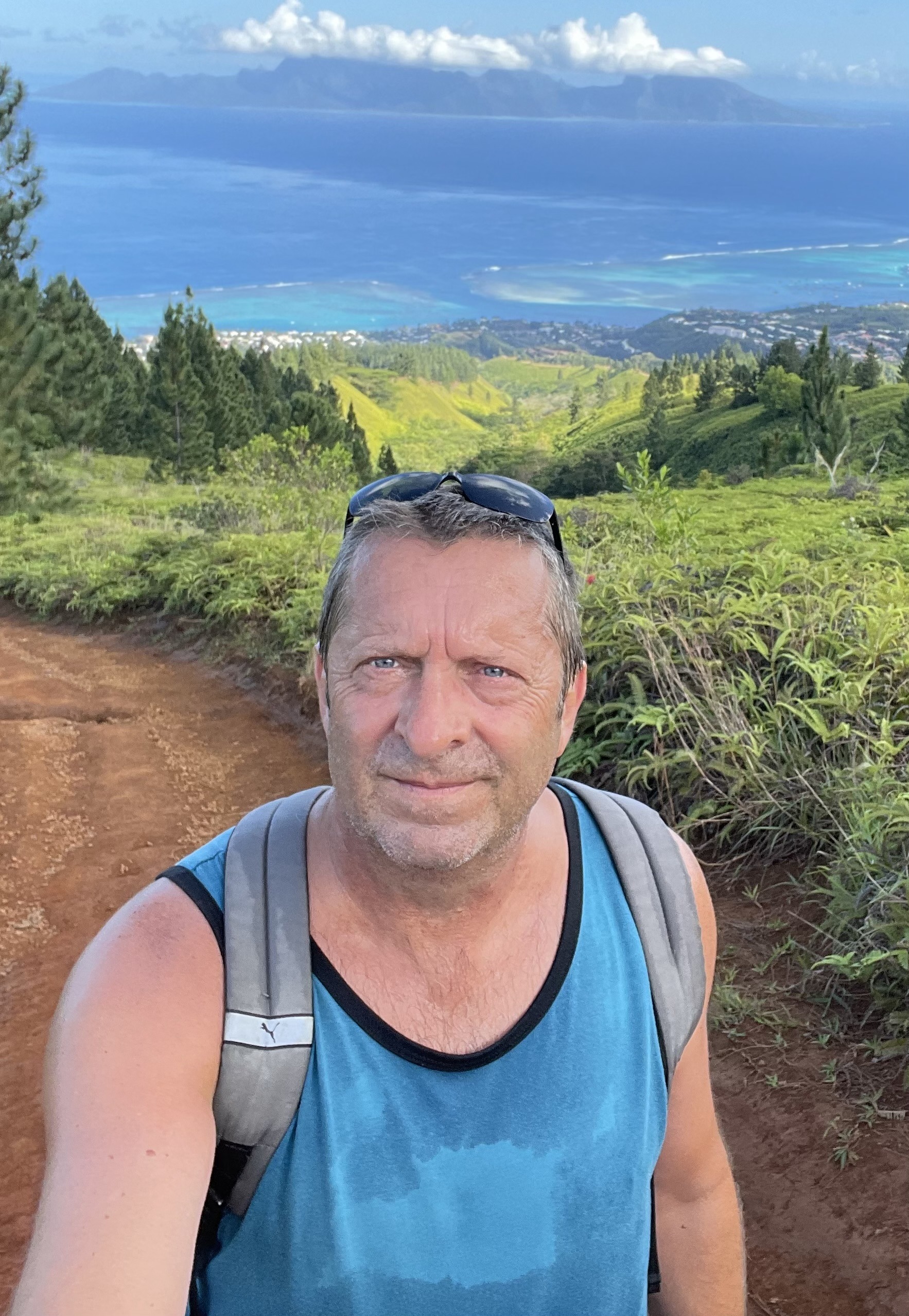 Perfil de Adan, 53 años, ts escort en Barbolla