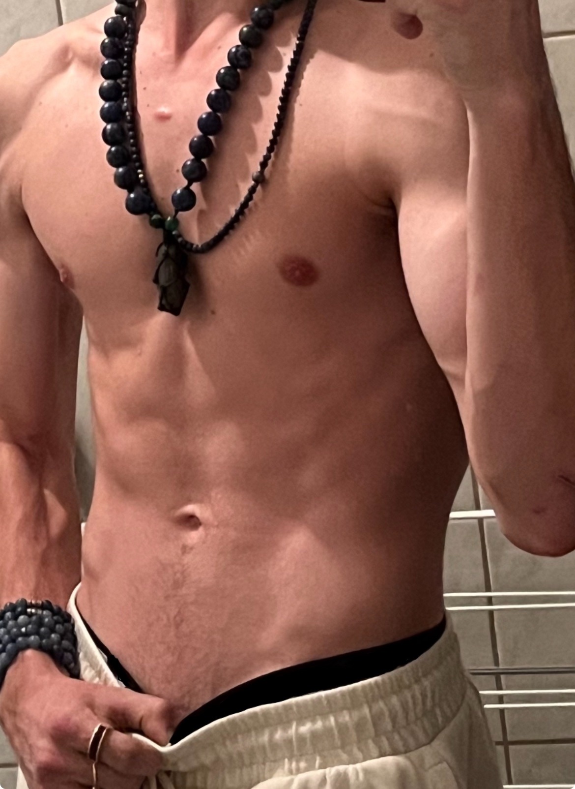 Perfil de Zino, 21 años, ts escort en Alagón