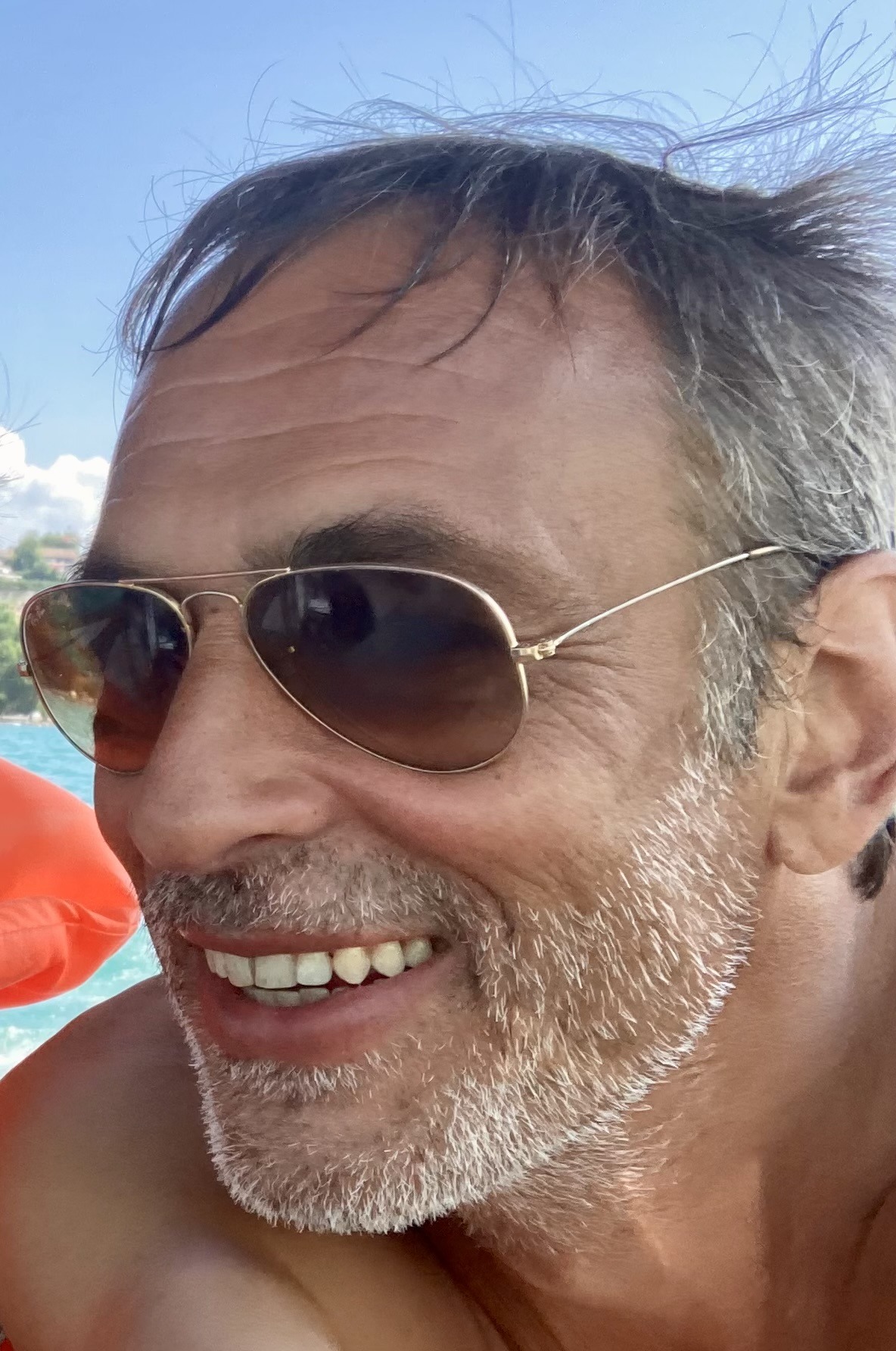 Perfil de Fabien, 46 años, ts escort en Ainzón