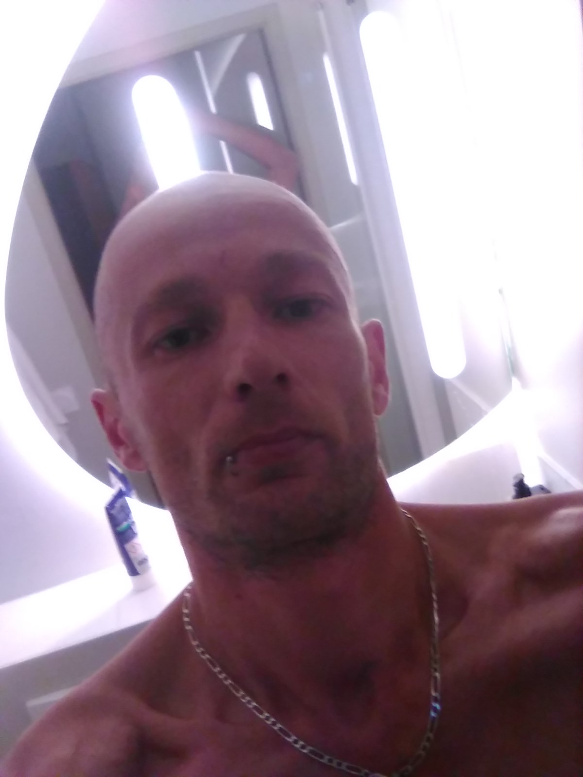 Perfil de Kaleb, 41 años, ts escort en Bràfim
