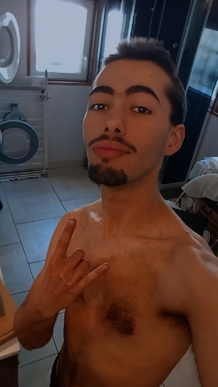 Perfil de Maroin, 22 años, ts escort en Castelló de Farfanya