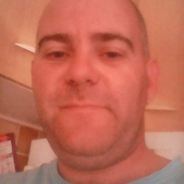 Perfil de Albert, 44 años, ts escort en Carmena