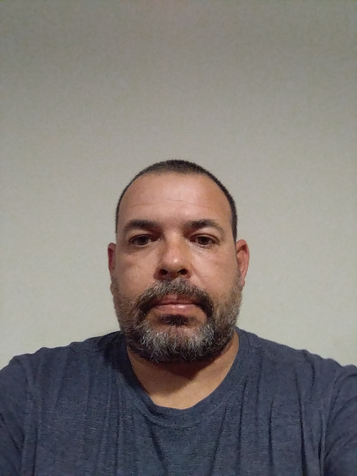 Perfil de Arnold, 48 años, ts escort en Osera de Ebro