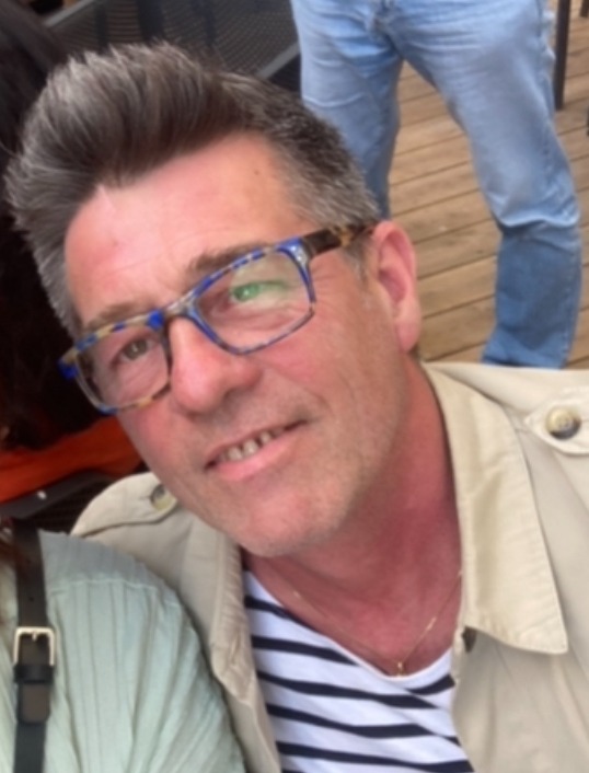 Perfil de Miecryslaw, 53 años, ts escort en Priego