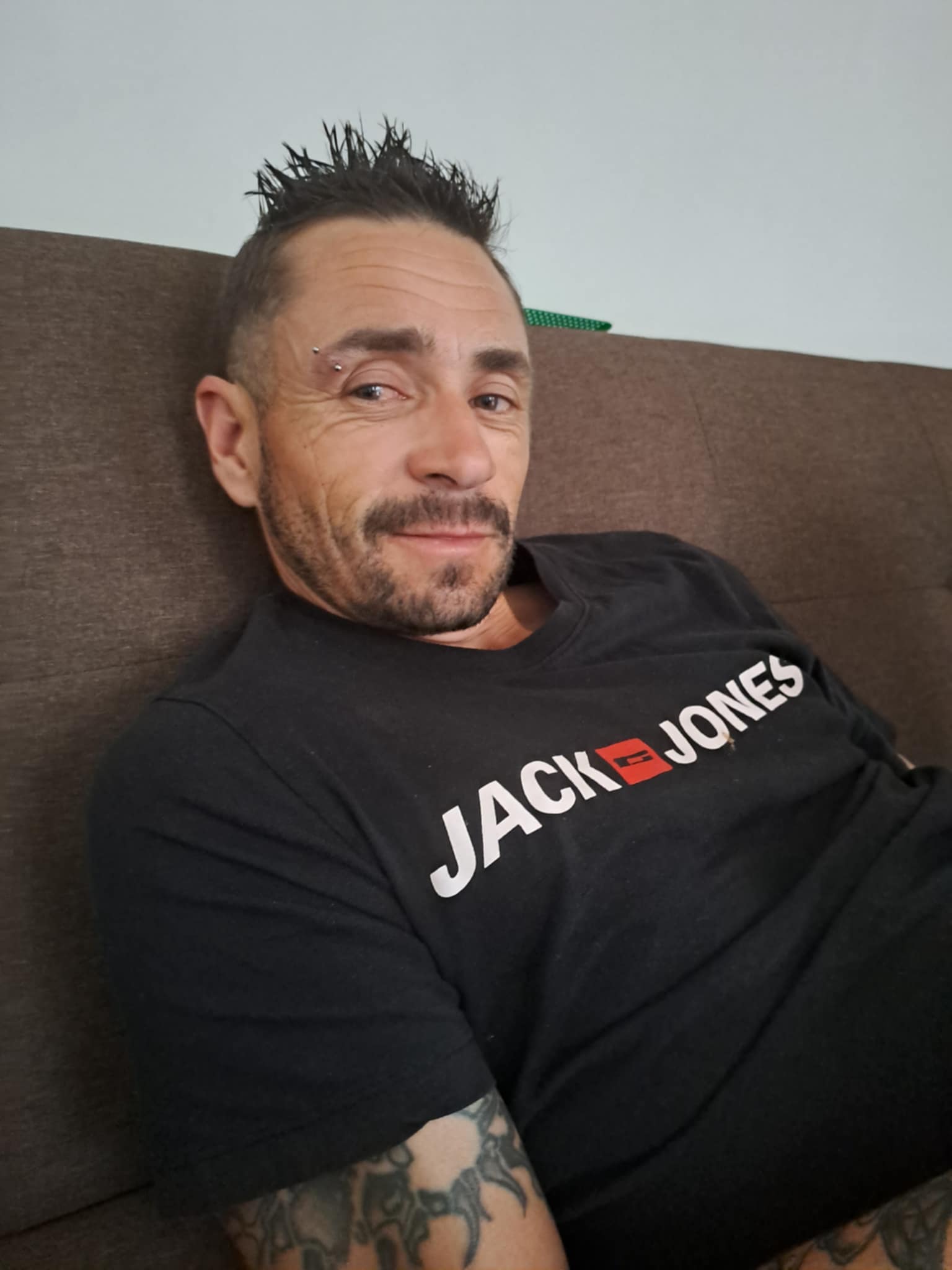 Perfil de Adeodat, 40 años, ts escort en Frigiliana