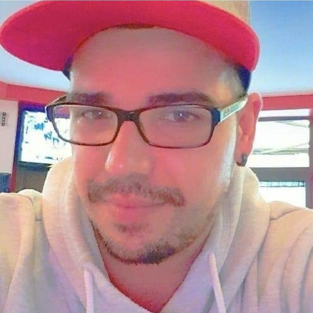Perfil de Bulent, 37 años, ts escort en Chantada