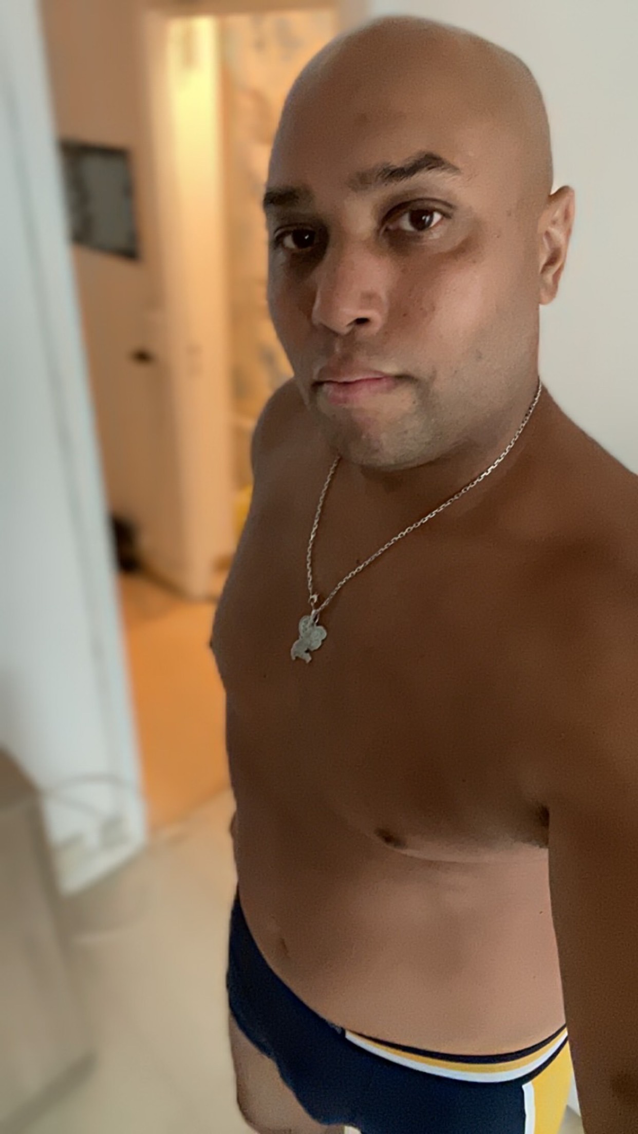 Perfil de Rolly, 43 años, ts escort en Bovera