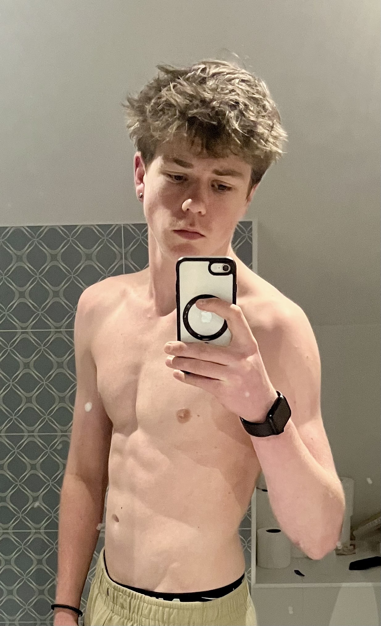 Perfil de Edouart, 19 años, ts escort en Ayamonte