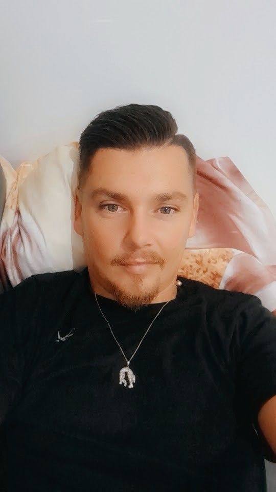Perfil de Abdelsalem, 31 años, ts escort en Darnius