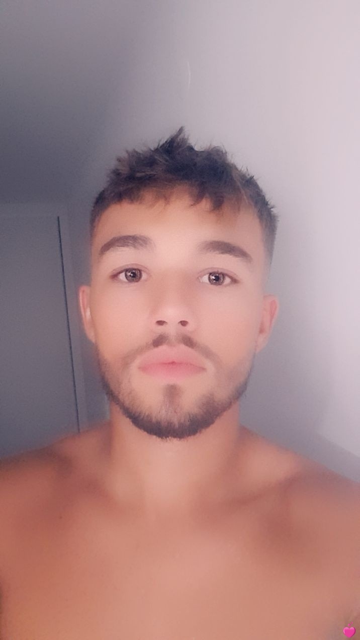 Perfil de Karan, 22 años, ts escort en Aldehuela del Codonal